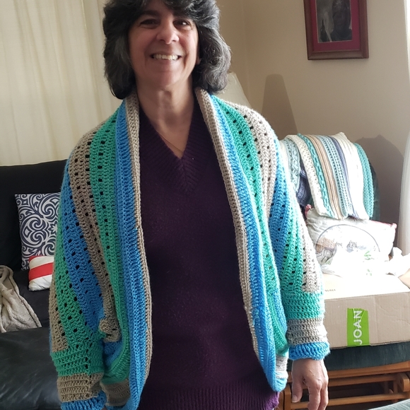 Shawl - Picture 3 of 3